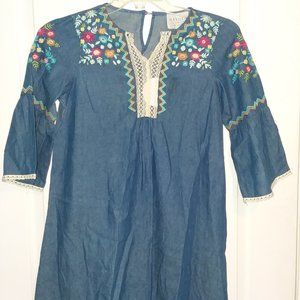 Hayden Boutique Tunic Sz. small X-Small Fit